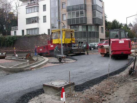 Kreisverkehrsplatz Friedrich-Ebert-Strae Worms, Asphaltarbeiten