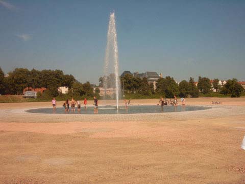 Festplatz Worms, Brunnen